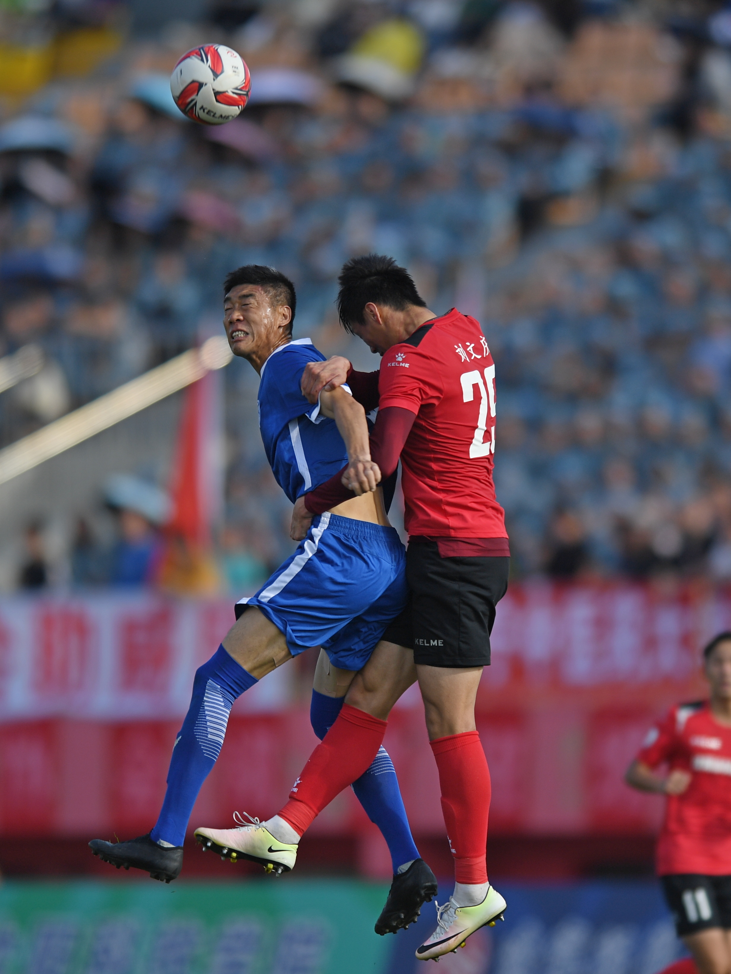 尊龙凯时-足球赛场上精彩纷呈,一幕接一幕的扣人心弦是什么