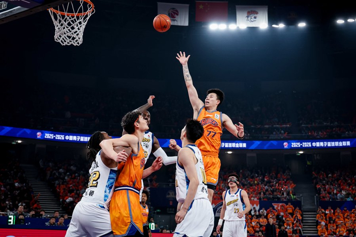 尊龙凯时-包含上海篮球队新晋队员表现出色，为球队带来胜利的词条